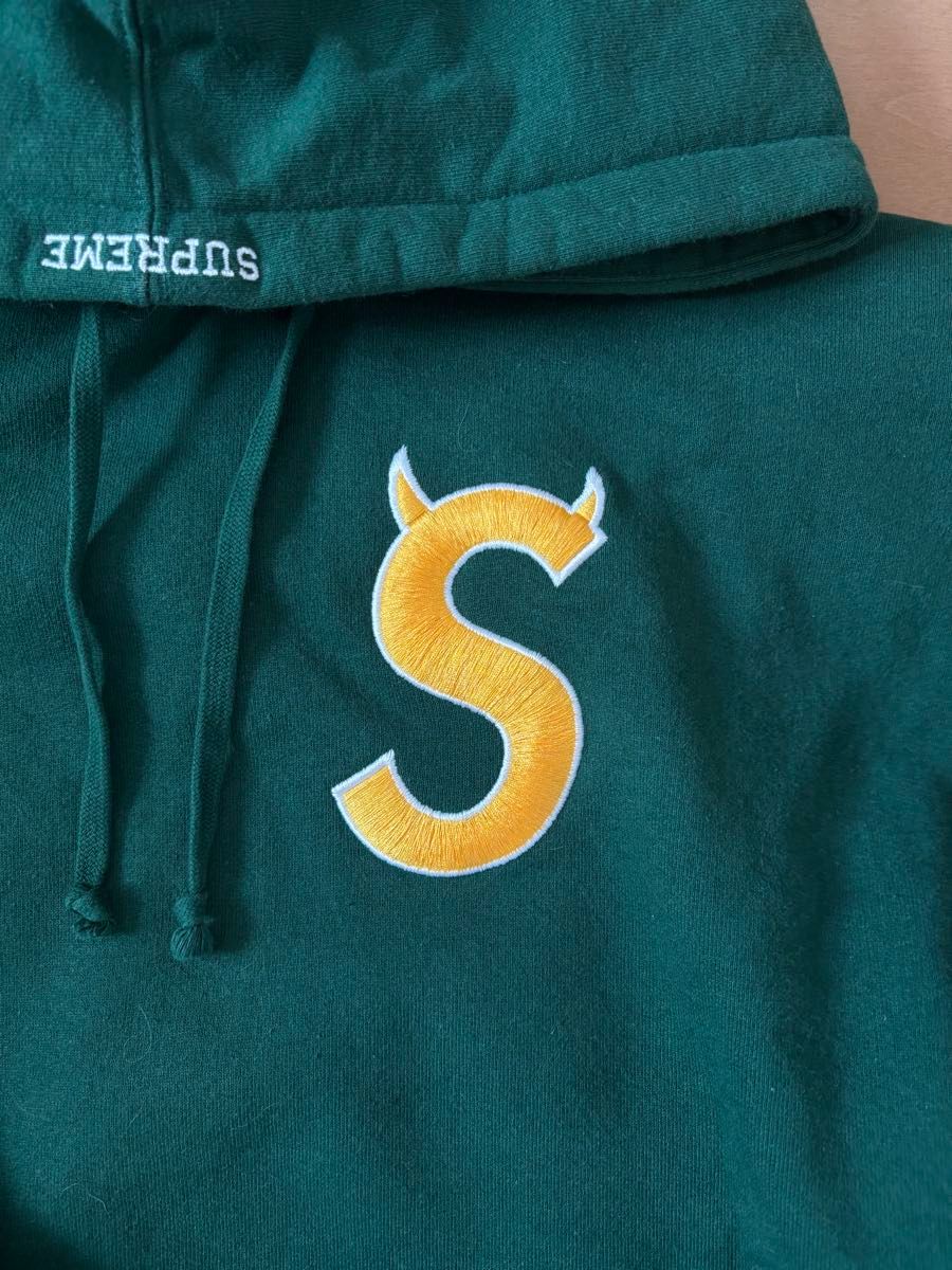Supreme Sロゴ ツノ パーカー Supreme Sロゴ ツノ パーカー