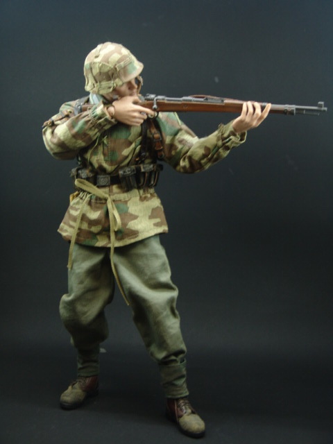 【中古・ジャンク品】1/6スケールミリタリードール：WWII ドイツ陸軍 マウザー98ｋライフル兵_エイジングやウェザリングは施していません