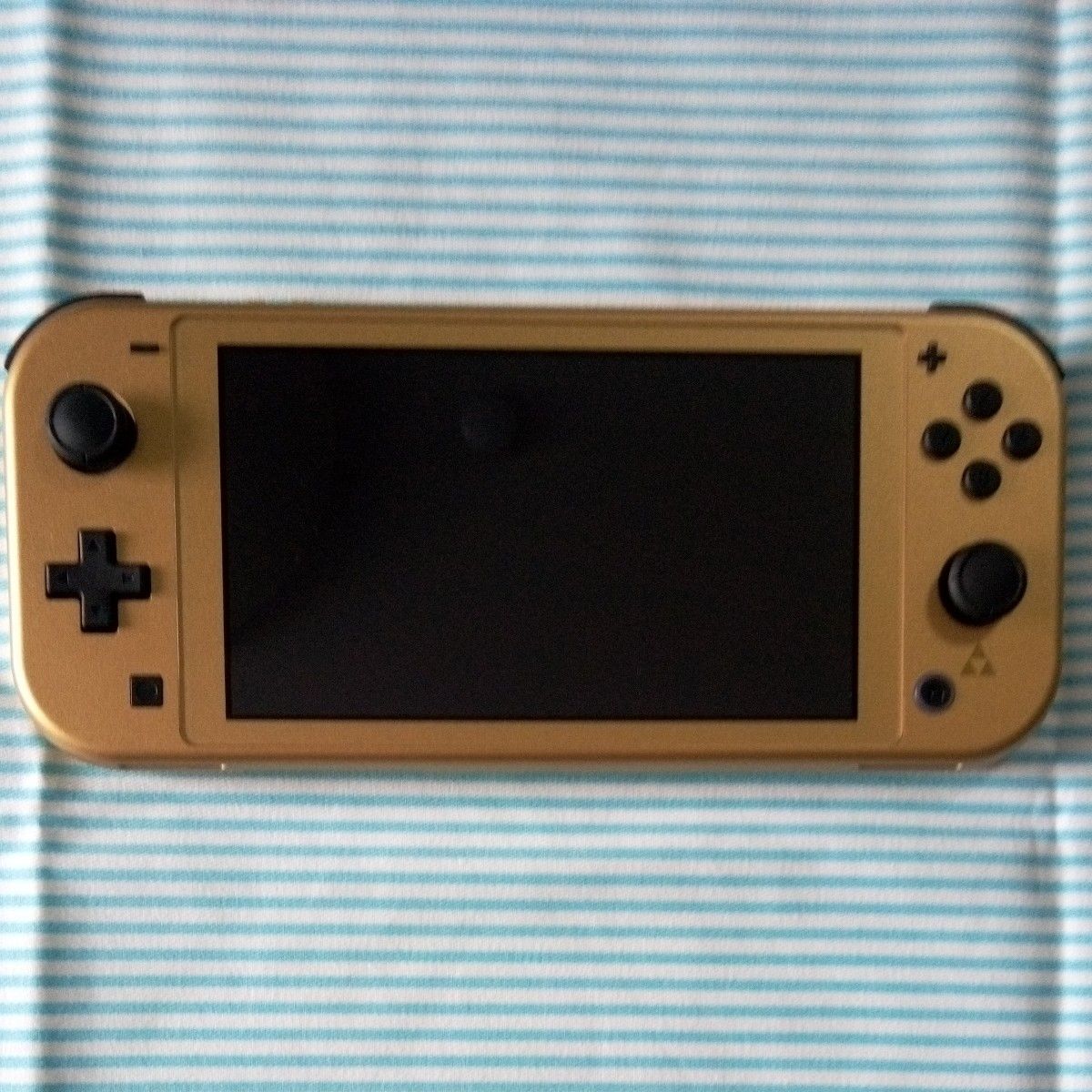 スイッチライトハイラルエディションゼルダの伝説 数回しか使っ スイッチライトハイラルエディションゼルダの伝説 数回しか使っ