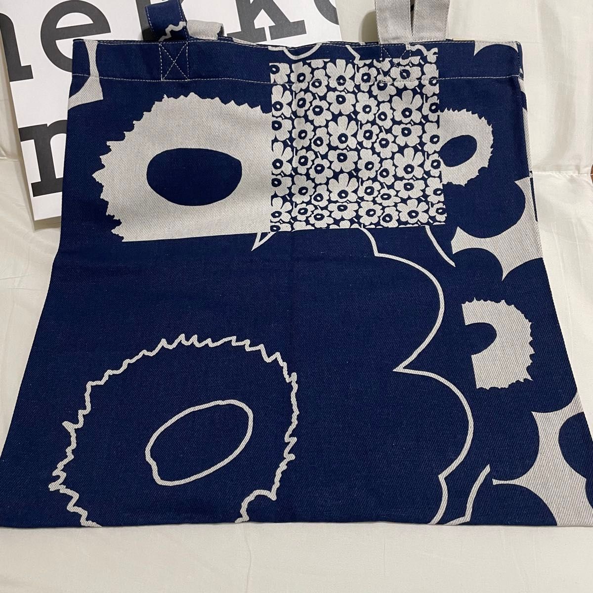 新品未使用タグ付き】marimekko Unikko Kollaasi 60th トート 新品未使用タグ付き】marimekko Unikko Kollaasi 60th トート