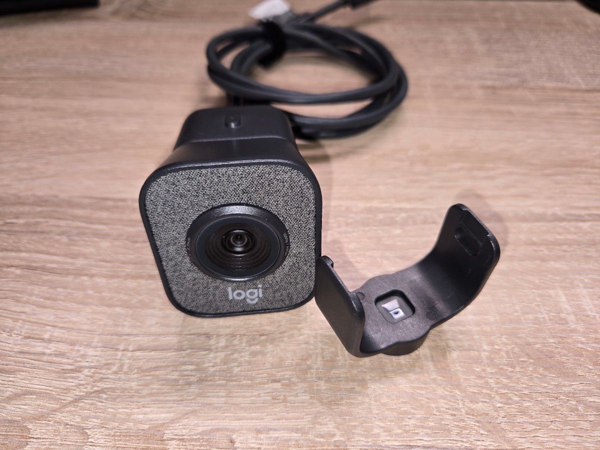 Logicool ロジクール StreamCam ウェブカメラ VU0054|Yahoo Logicool ロジクール StreamCam ウェブカメラ VU0054|Yahoo