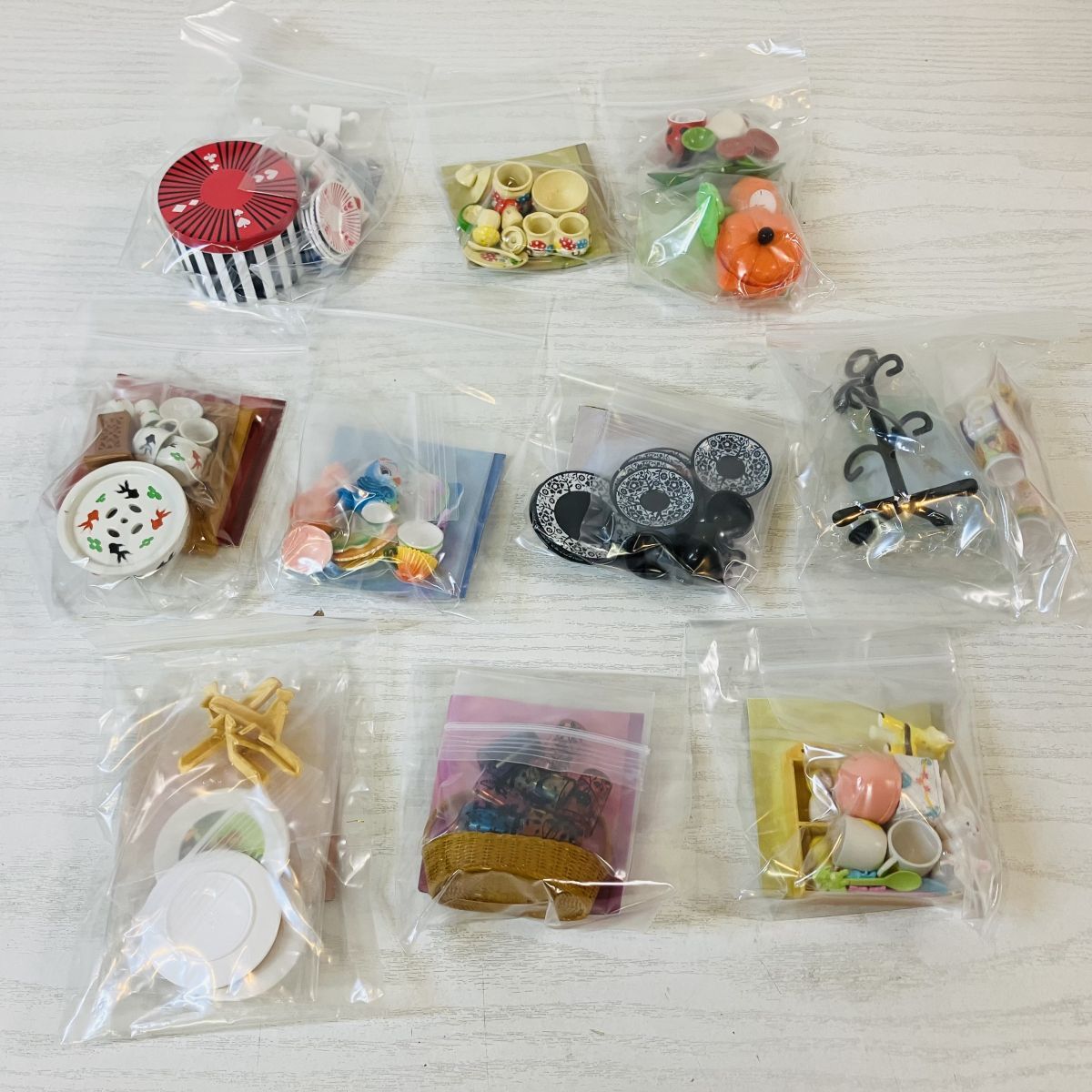 おとぎの国の食器たち:商品案内 | 株式会社リーメント おとぎの国の食器たち:商品案内 | 株式会社リーメント
