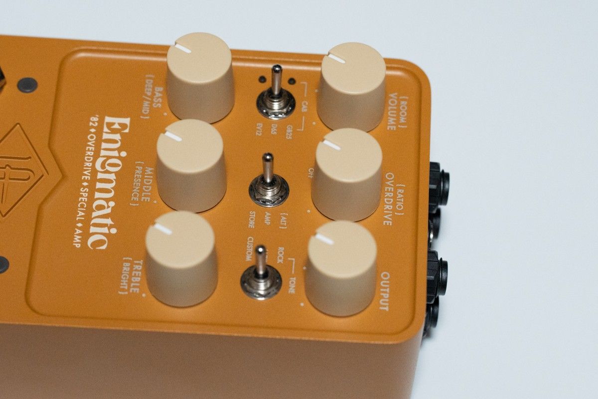 新品同様 UNIVERSAL AUDIO UAFX Enigmatic '82 Overdrive 新品同様 UNIVERSAL AUDIO UAFX Enigmatic '82 Overdrive