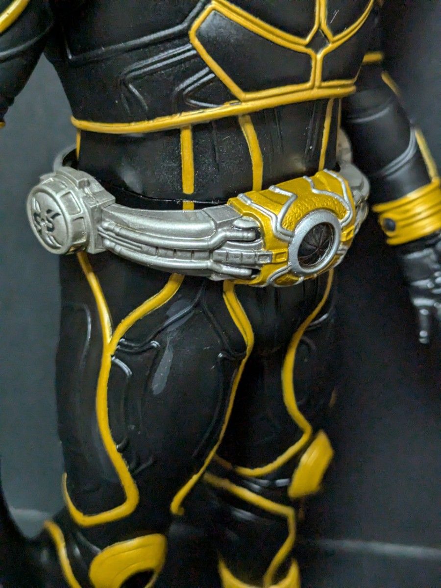 仮面ライダークウガアルティメットフォームビッグソフビ 黒目 仮面ライダークウガアルティメットフォームビッグソフビ 黒目