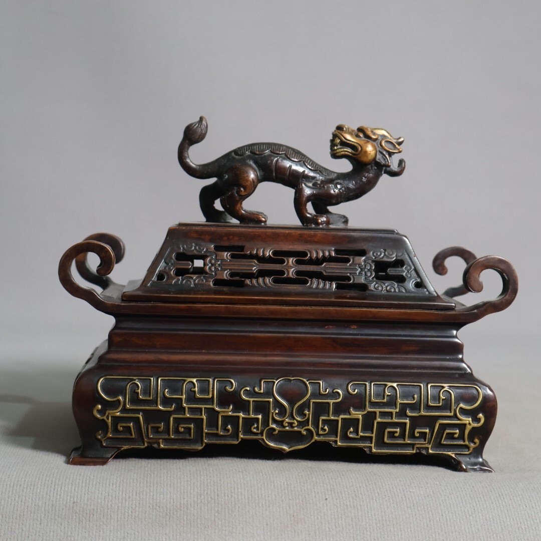 青磁大鉢 龍泉窯 影花 中国古玩 中国美術 唐物 擺件 青磁大鉢 龍泉窯 影花 中国古玩 中国美術 唐物 擺件