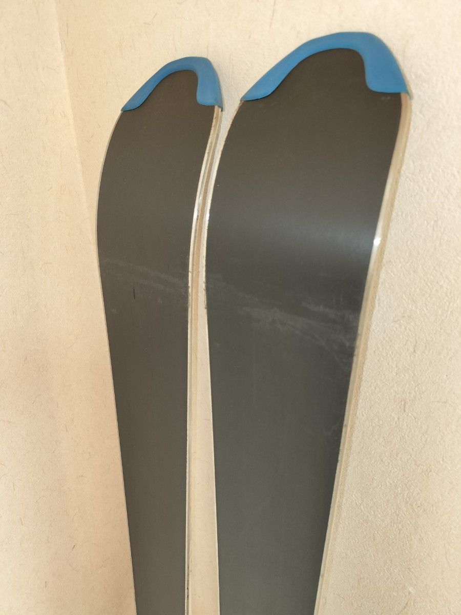 サロモン ショートカービングスキー145cm+サロモンビンディング サロモン ショートカービングスキー145cm+サロモンビンディング