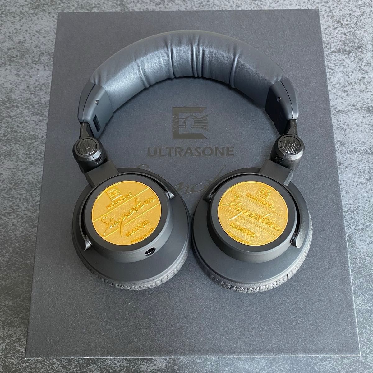 ULTRASONE Signature MASTER 初代 (使用僅か)|Yahoo!フリマ(旧 ULTRASONE Signature MASTER 初代 (使用僅か)|Yahoo!フリマ(旧