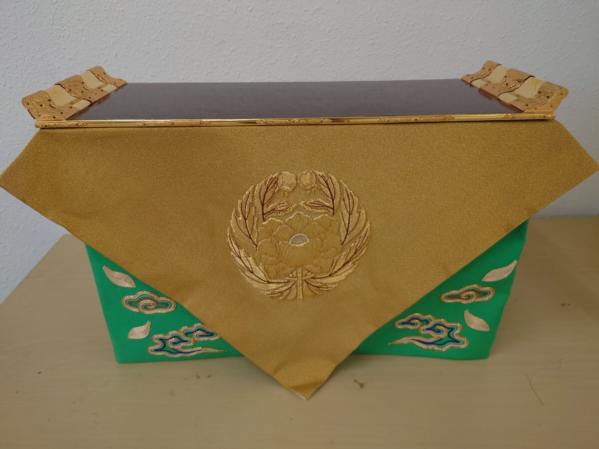仏具 阿弥陀堂型前卓 1尺6寸 中古品 打敷 華瓶卓 阿弥陀卓 仏具 阿弥陀堂型前卓 1尺6寸 中古品 打敷 華瓶卓 阿弥陀卓