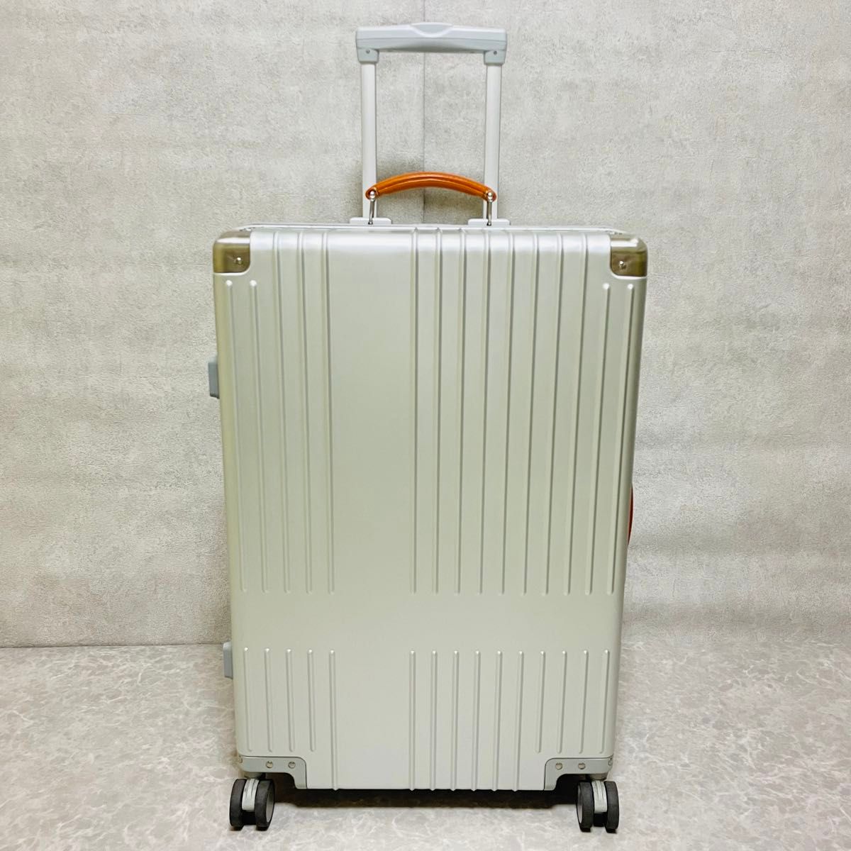 未使用級 innovator イノベーター キャリーケース スーツケース 未使用級 innovator イノベーター キャリーケース スーツケース