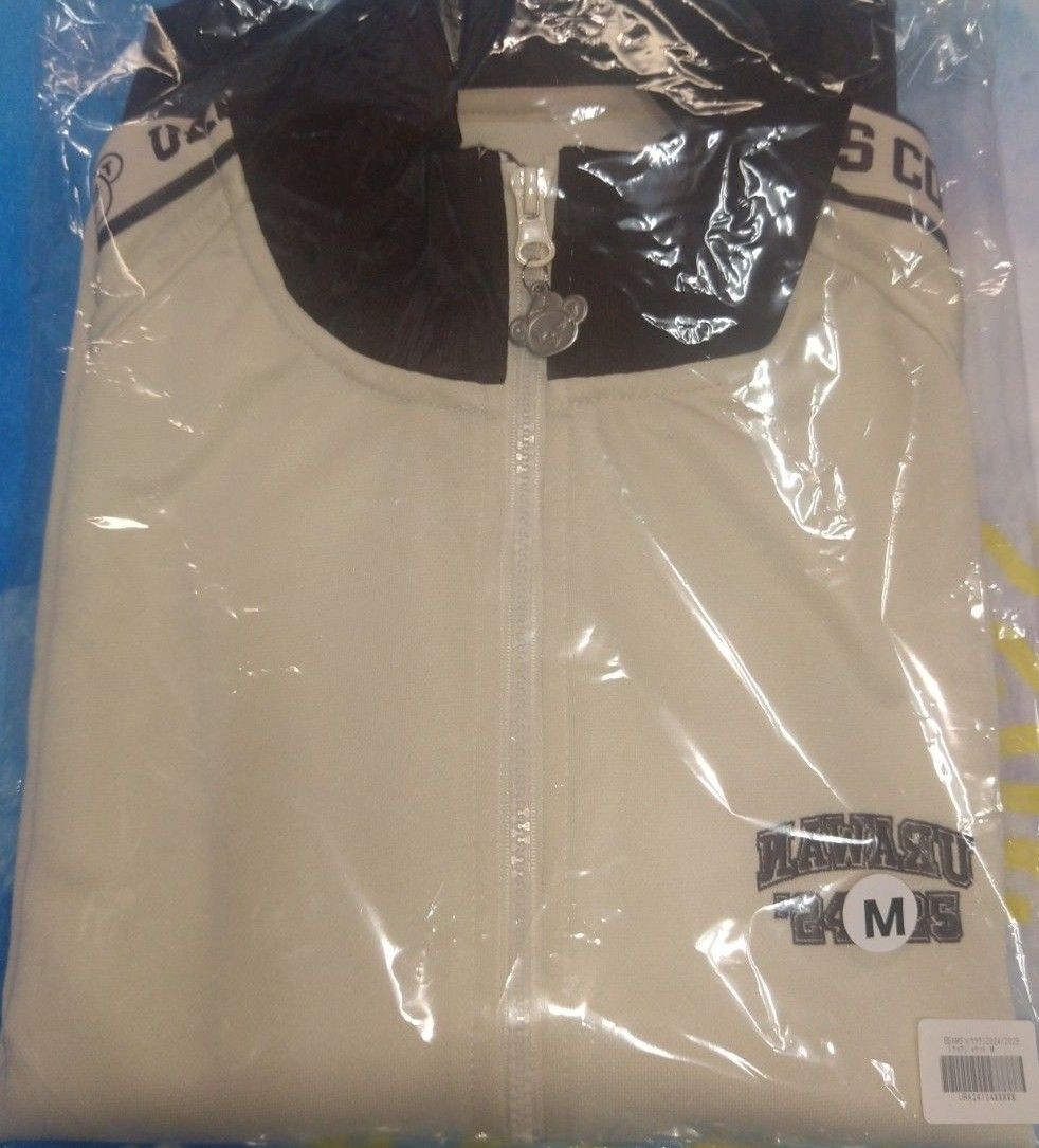 新品未開封 ドリカム BEAMS×ウラワン トラックジャケット М 人気 新品未開封 ドリカム BEAMS×ウラワン トラックジャケット М 人気