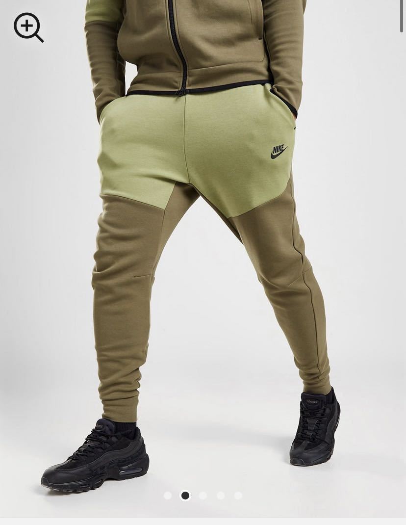 新品 日本未発売 海外正規品 NIKE TECH FLEECE セットアップ S 新品 日本未発売 海外正規品 NIKE TECH FLEECE セットアップ S
