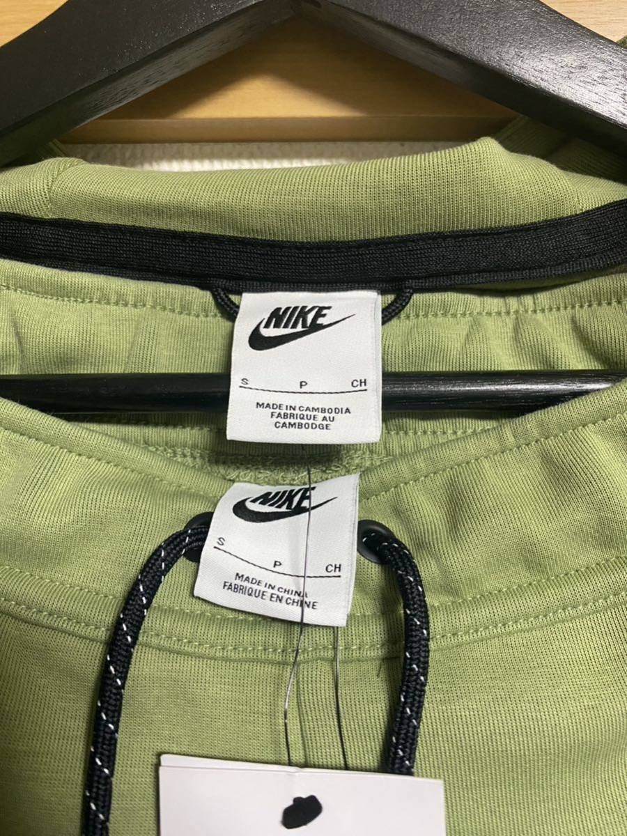 新品 日本未発売 海外正規品 NIKE TECH FLEECE セットアップ S 新品 日本未発売 海外正規品 NIKE TECH FLEECE セットアップ S