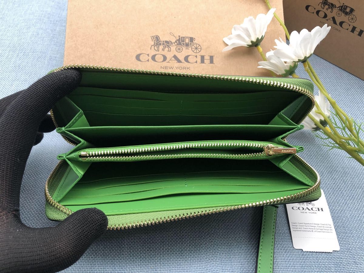 COACH 財布 コーチ 長財布 グリーン 新品未使用 レディース COACH 財布 コーチ 長財布 グリーン 新品未使用 レディース