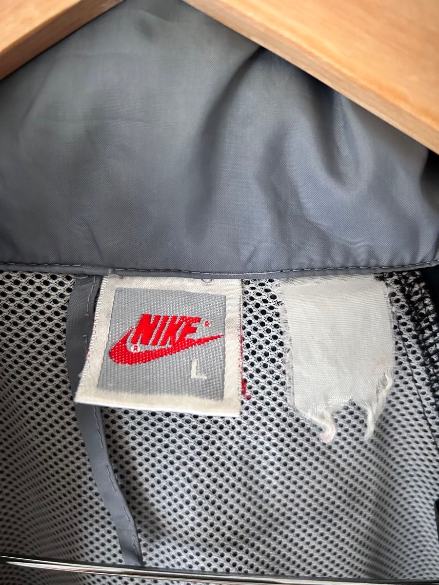 90's 古着 NIKE ナイキ ナイロンジャケット ナイロンパーカー 90's 古着 NIKE ナイキ ナイロンジャケット ナイロンパーカー