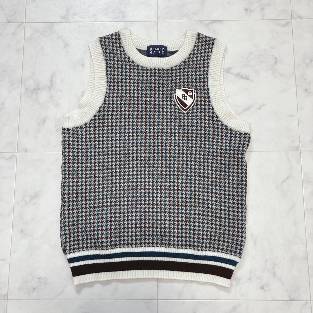 【美品】バーバリーブラックレーベル ホース刺繍 ギンガムチェック ベスト ゴルフ バーバーリーゴルフ BURBERRY ニットベスト ホースロゴ刺繍