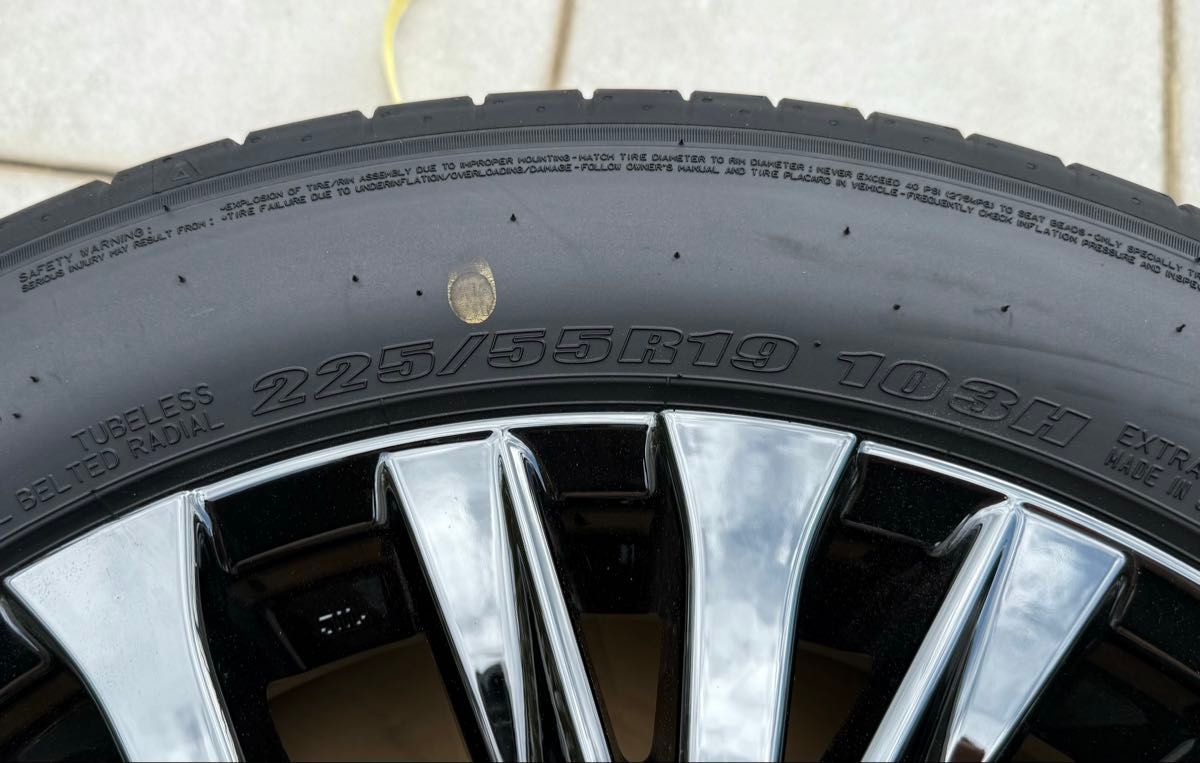 新車外し】24年製 ヴェルファイア 225/55R19 Z Premier 19インチ 新車外し】24年製 ヴェルファイア 225/55R19 Z Premier 19インチ