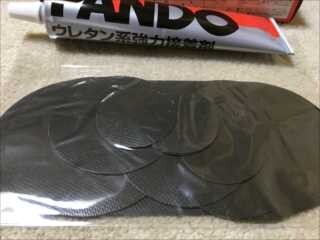 オリーブグリーン
