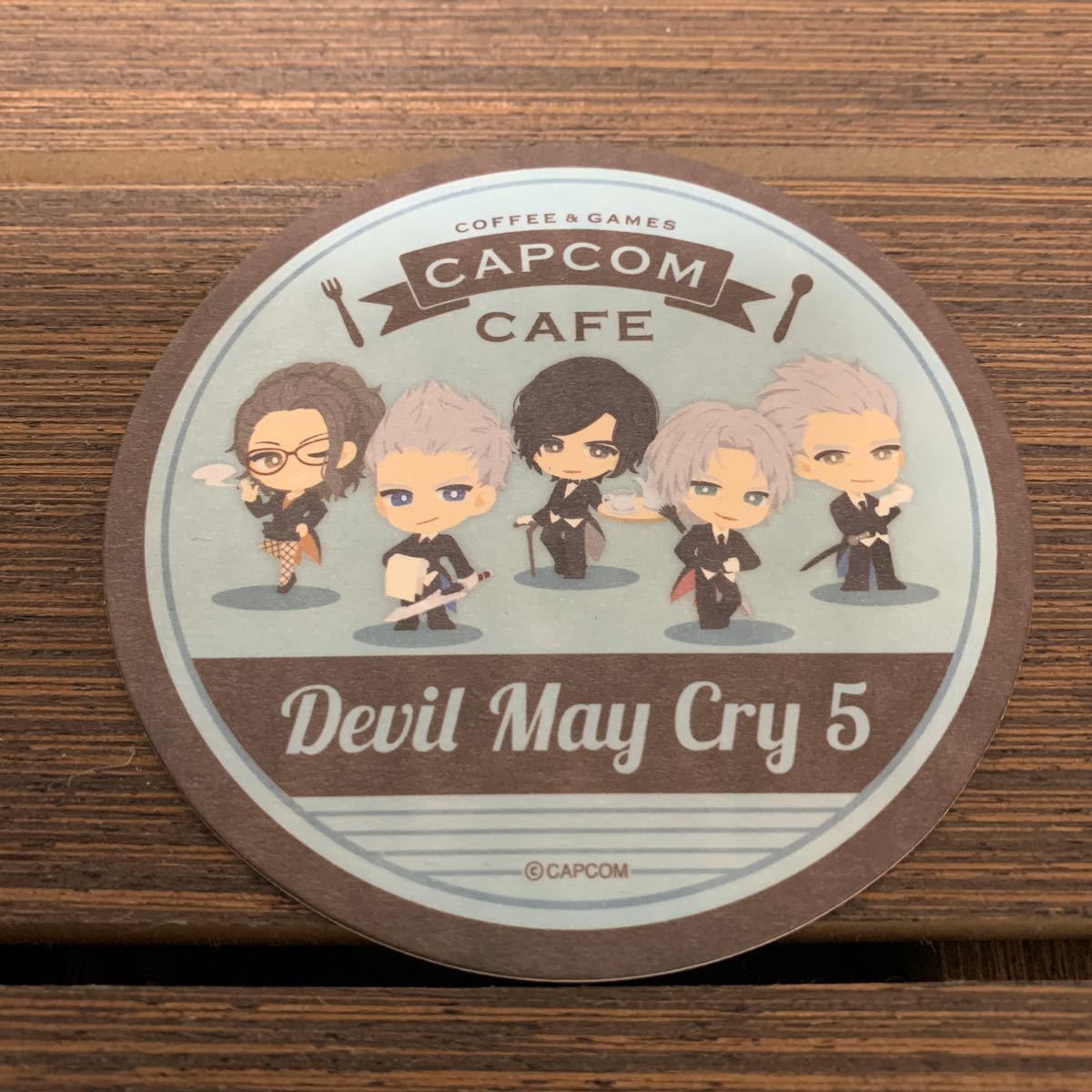 Devil May Cry Ⅴ DMC デビルメイクライ5 カプコンカフェ CAPCOM Cafe 限定　コースター 2期 ダンテ ネロ V バージル ニコ_画像1