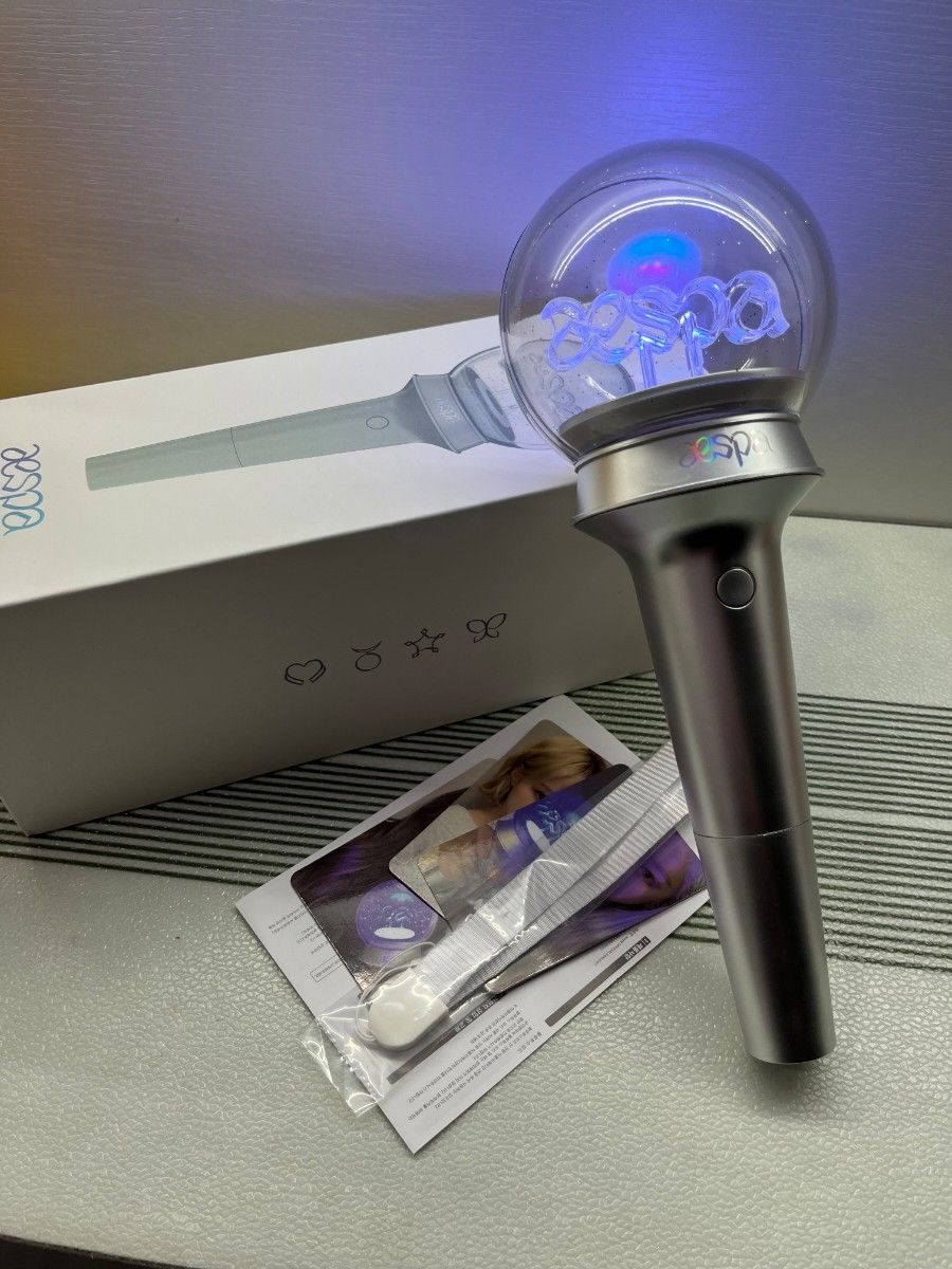 aespa ペンライト トレカ付き LIGHT|Yahoo!フリマ(旧PayPay aespa ペンライト トレカ付き LIGHT|Yahoo!フリマ(旧PayPay