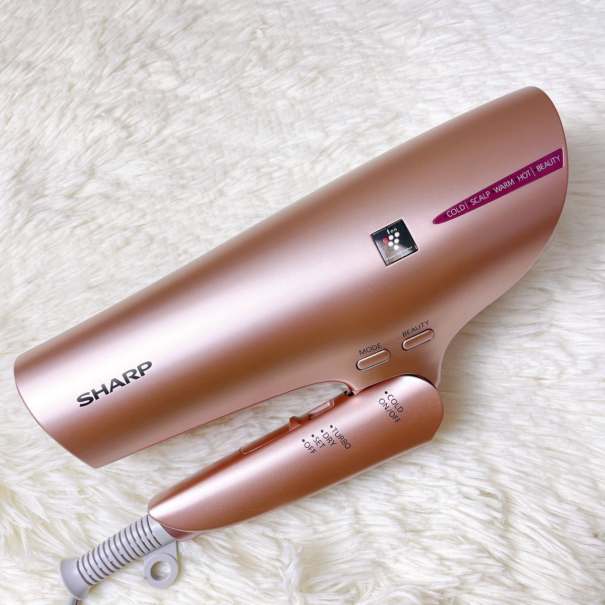 超美品 SHARP ヘアドライヤー 近年モデル IB-HP9 ピンク 超美品 SHARP ヘアドライヤー 近年モデル IB-HP9 ピンク