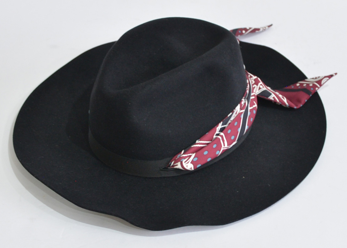16AW 未使用 エルメス HERMES バンダナスカーフ 帽子 Y-266036 い出のひと時に 当店一番人気 とびきりのおしゃれを ハット リボン