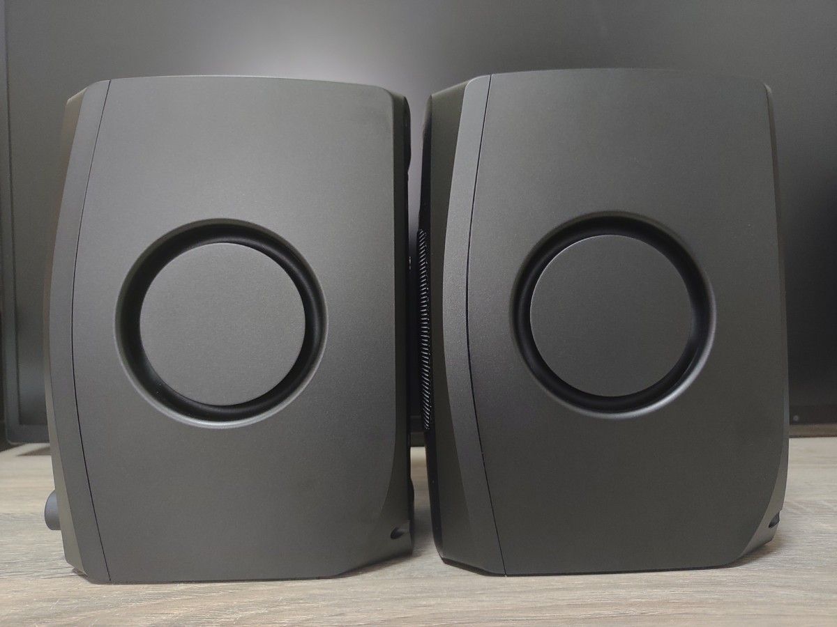 ADAM AUDIO D3V モニタースピーカー PCスピーカー|Yahoo!フリマ ADAM AUDIO D3V モニタースピーカー PCスピーカー|Yahoo!フリマ