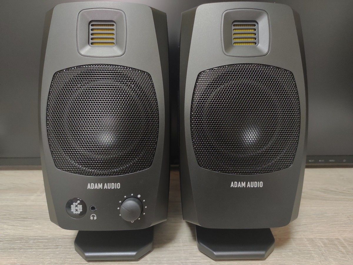 ADAM AUDIO D3V モニタースピーカー PCスピーカー|Yahoo!フリマ ADAM AUDIO D3V モニタースピーカー PCスピーカー|Yahoo!フリマ