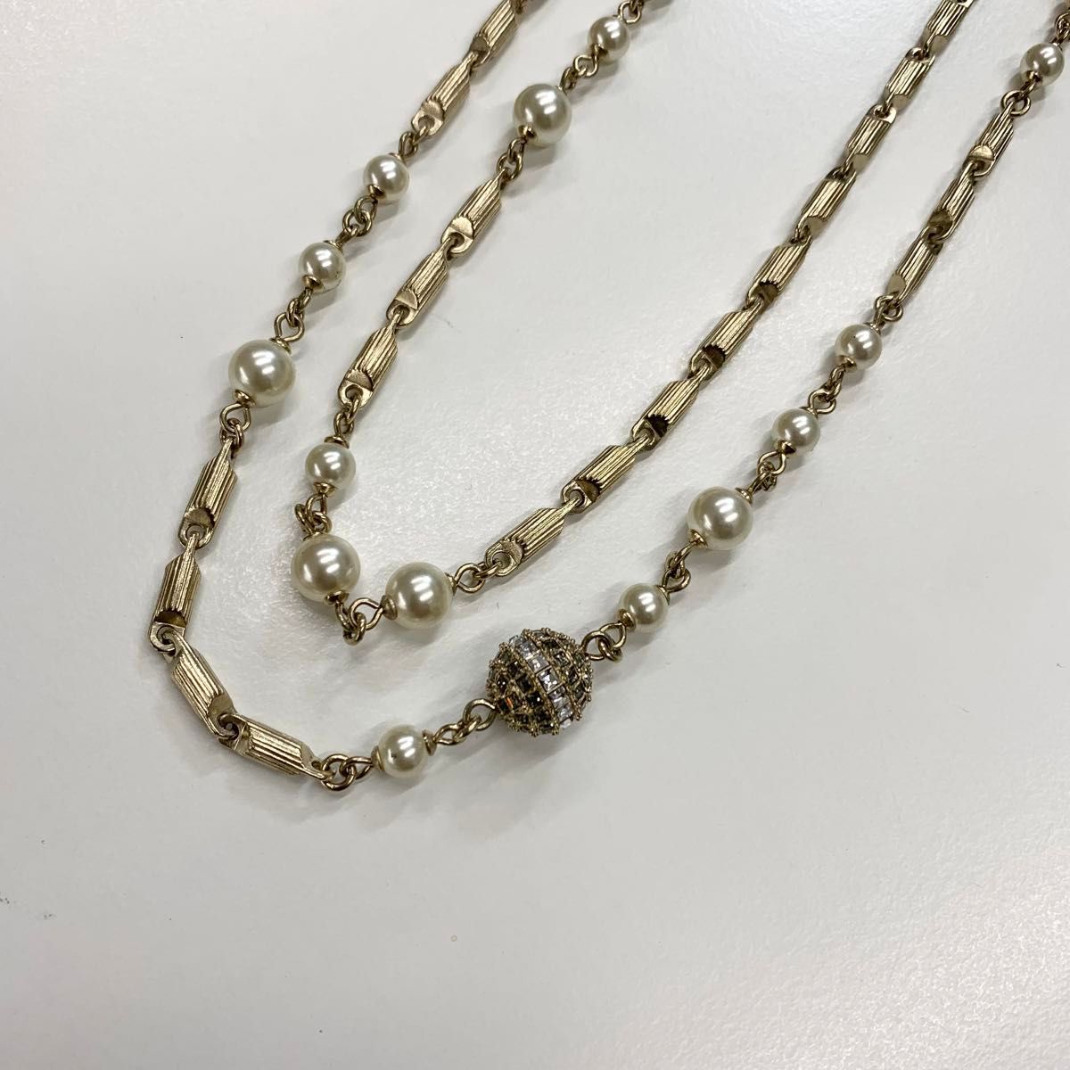 シャネル CHANEL ココマーク フェイクパール ロング ネックレス シャネル CHANEL ココマーク フェイクパール ロング ネックレス