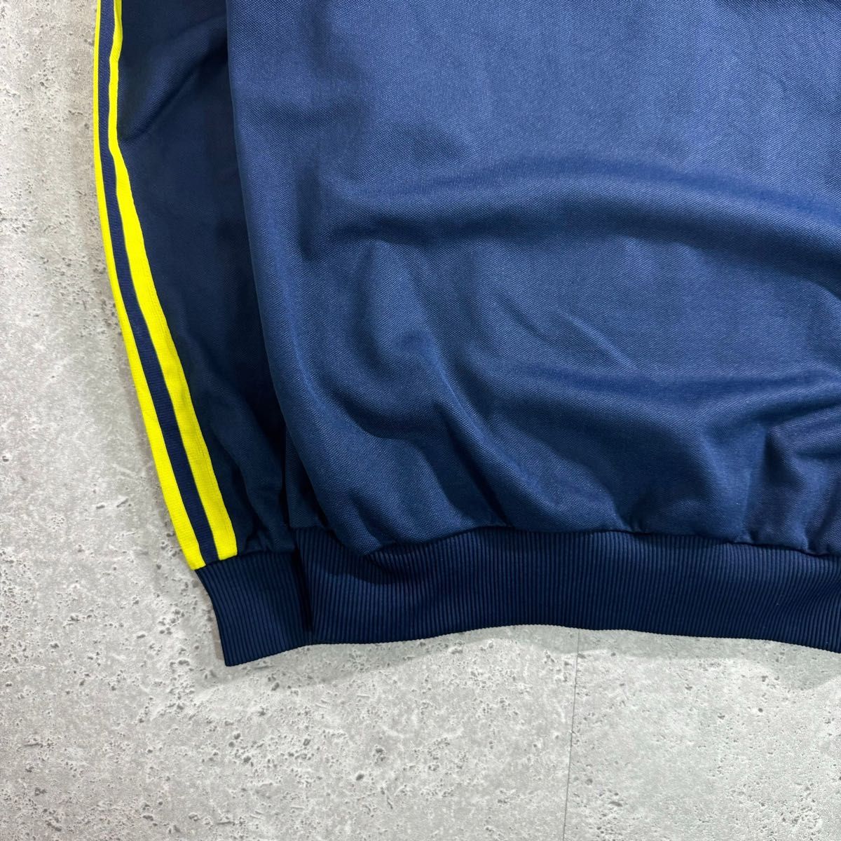希少】adidas 00s トラックジャケット ジャージ ネイビー 希少】adidas 00s トラックジャケット ジャージ ネイビー