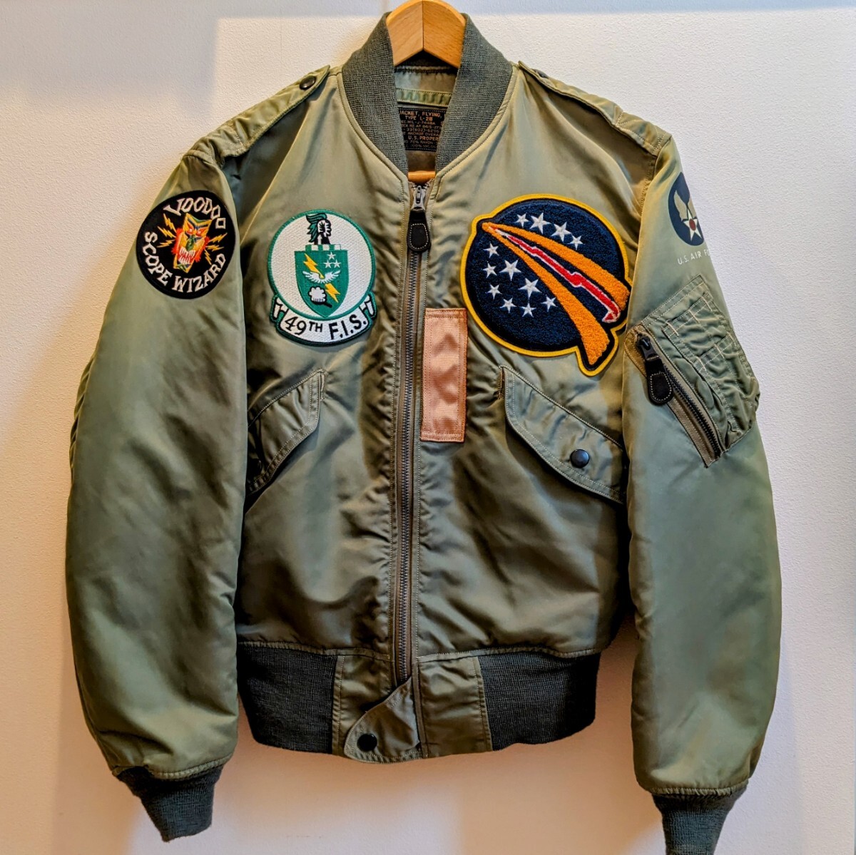 極美品】アヴィレックス 希少デザイン スカジャン MzP別注 住まい 極美品】アヴィレックス 希少デザイン スカジャン MzP別注 住まい