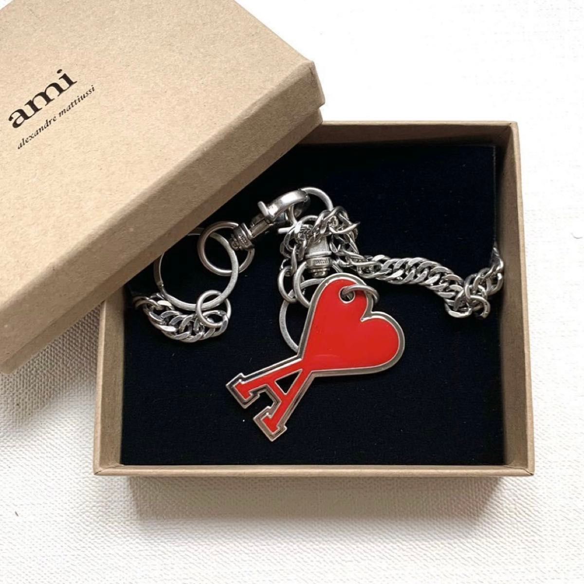 新品 Ami PARIS アミ チェーン キーリング キーチェーン 新品 Ami PARIS アミ チェーン キーリング キーチェーン