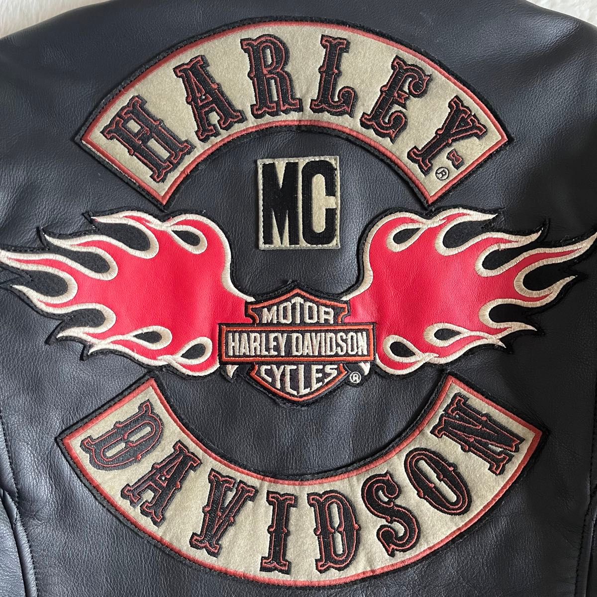 美品】HARLEY DAVIDSON レザーライダースジャケット ファイヤー 美品】HARLEY DAVIDSON レザーライダースジャケット ファイヤー