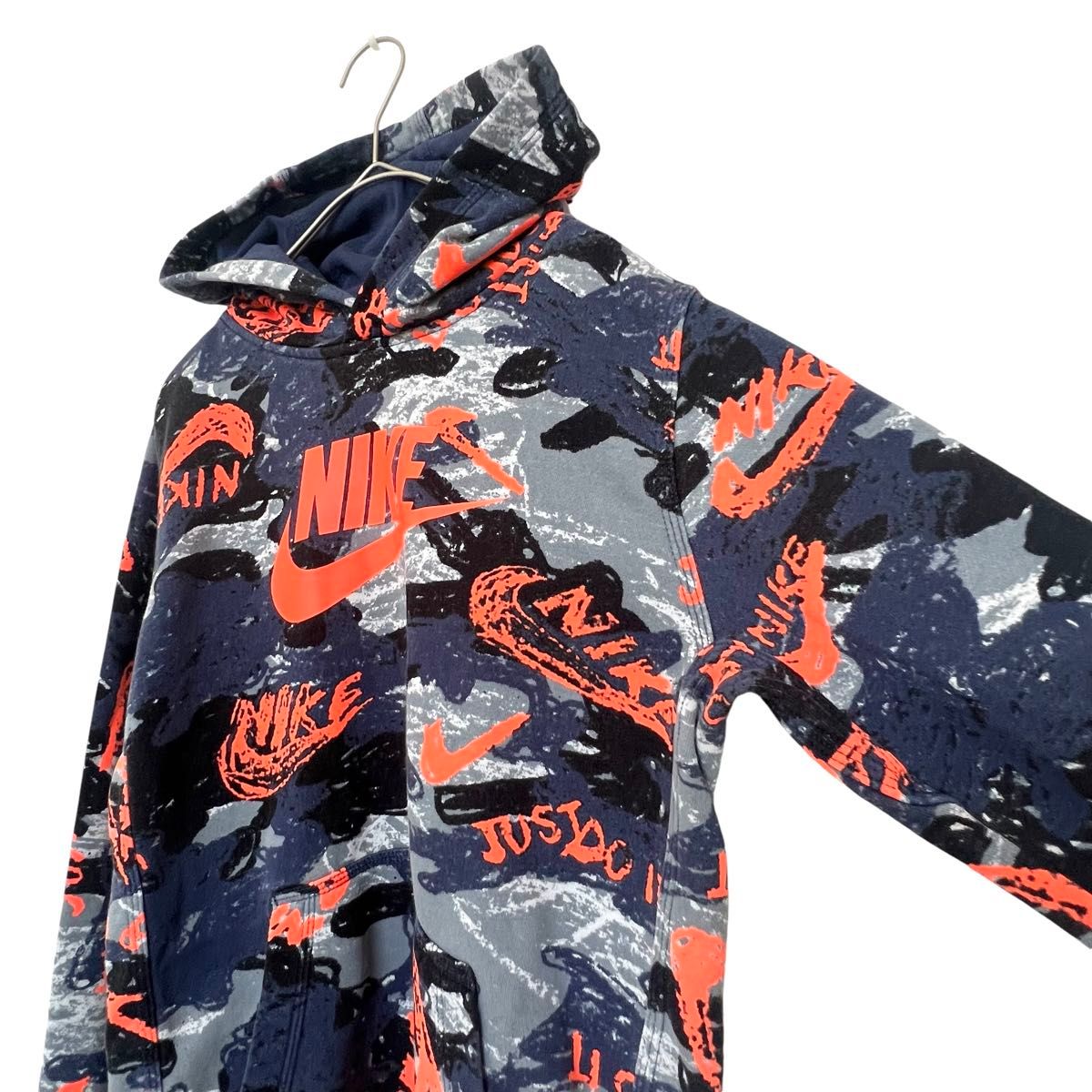 NIKE ナイキ 日本未発売 海外 レア 美品 フード パーカー NIKE ナイキ 日本未発売 海外 レア 美品 フード パーカー