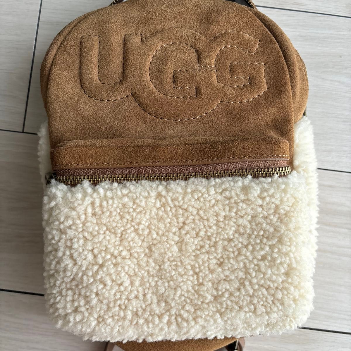 UGG ムートンリュック|Yahoo!フリマ(旧PayPayフリマ) UGG ムートンリュック|Yahoo!フリマ(旧PayPayフリマ)