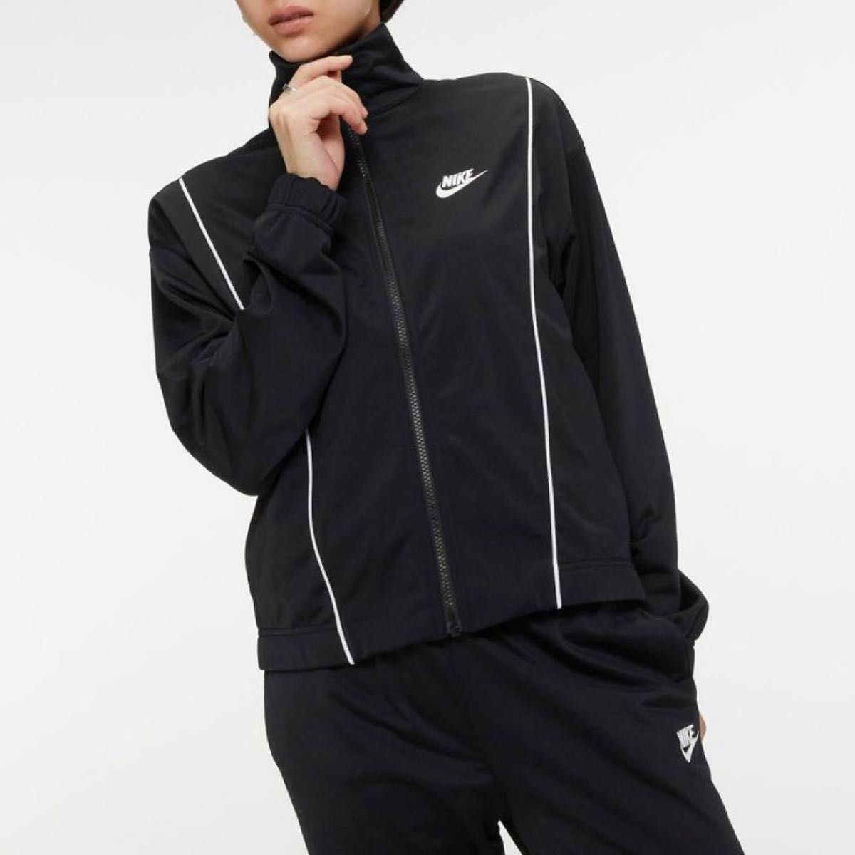新品 NIKE ナイキ レディース ジャージ セットアップ 上下 新品 NIKE ナイキ レディース ジャージ セットアップ 上下