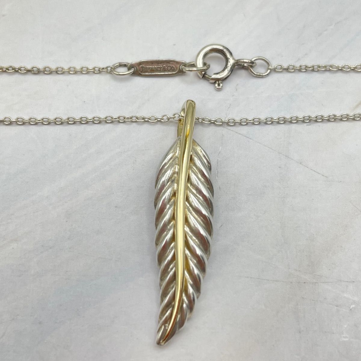 TIFFANY & CO ティファニー フェザー 羽 AG925 K18 750 YGコンビ TIFFANY & CO ティファニー フェザー 羽 AG925 K18 750 YGコンビ