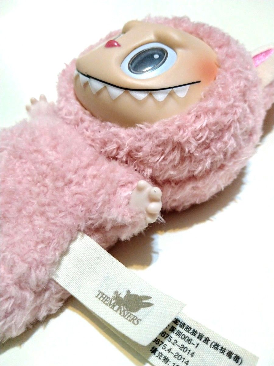 公式 POPMART LABUBU THE MONSTERS マカロンぬいぐるみ ピンク 公式 POPMART LABUBU THE MONSTERS マカロンぬいぐるみ ピンク
