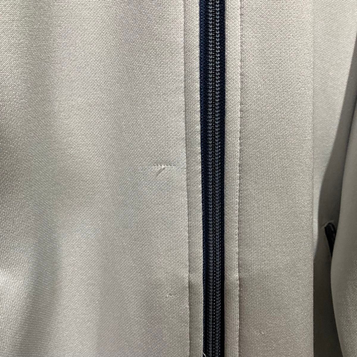 急げ 突然削除あり】アユニ・D着用同型モデル 入手困難 adidas 急げ 突然削除あり】アユニ・D着用同型モデル 入手困難 adidas