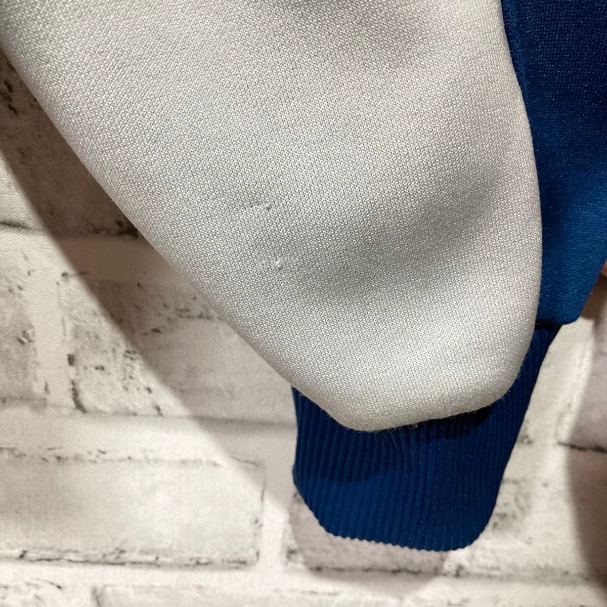 急げ 突然削除あり】アユニ・D着用同型モデル 入手困難 adidas 急げ 突然削除あり】アユニ・D着用同型モデル 入手困難 adidas