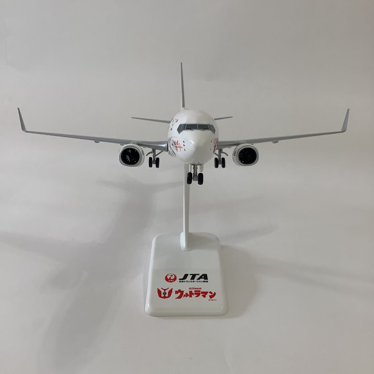 ウルトラマンジェット 日本航空 JAL B737-800 モデルプレーン ウルトラマンジェット 日本航空 JAL B737-800 モデルプレーン