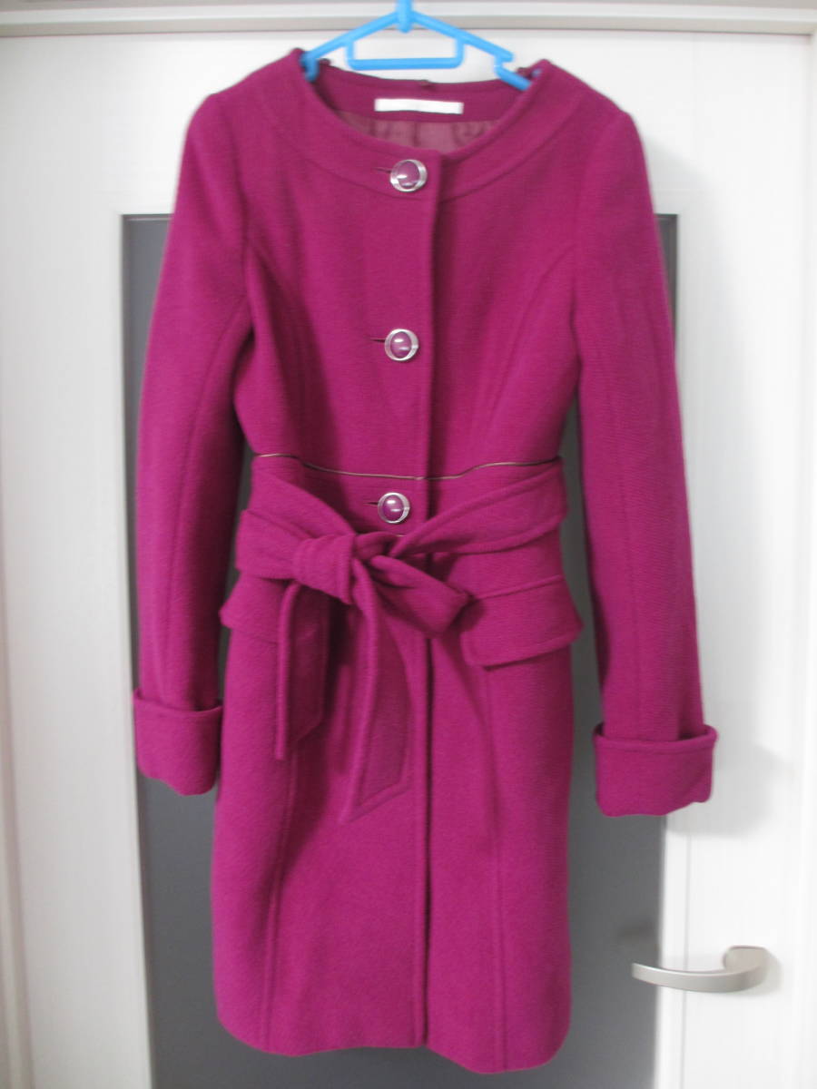 値下げ◎Luxjewelラグジュエル２ＷＡＹミディアム丈コートステンカラー、ノーカラー襟取外可能アンゴラ混共布リボン付き袖口折返赤紫 _画像3