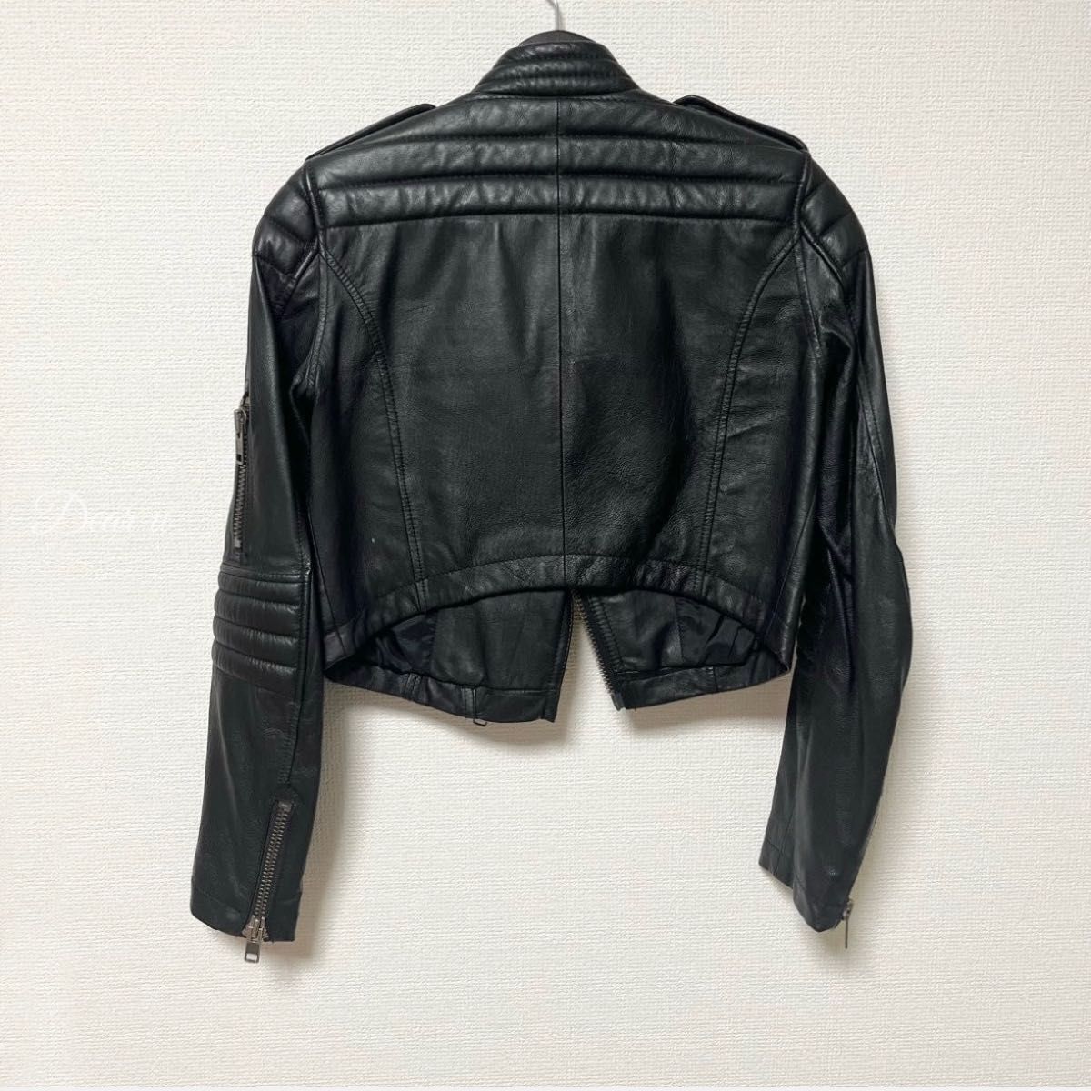 H&M 本革 ショート丈 スタッズ ライダース ジャケット H&M 本革 ショート丈 スタッズ ライダース ジャケット