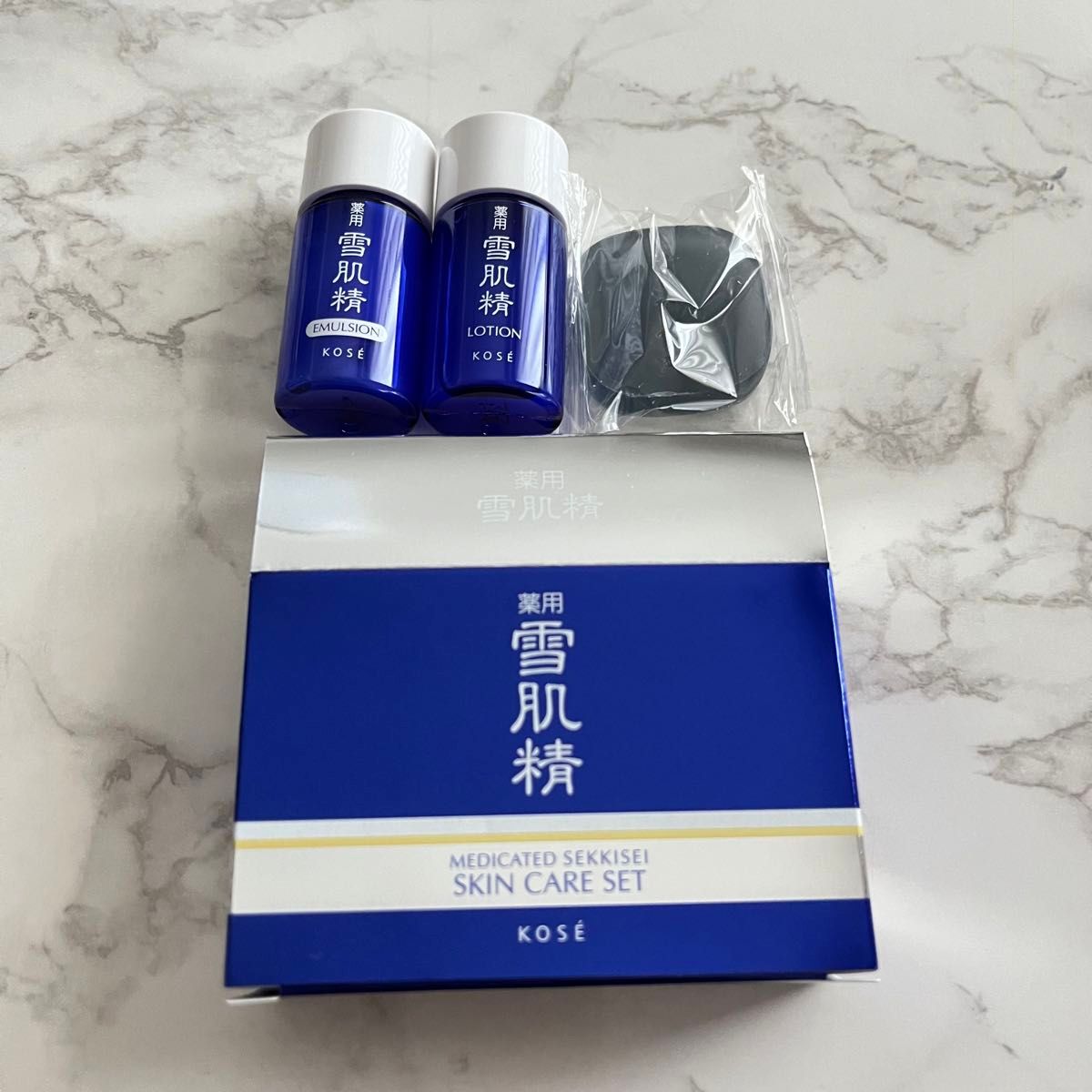 新品未使用 雪肌精 スキンケアセット KOSE 薬用 化粧水 乳液 新品未使用 雪肌精 スキンケアセット KOSE 薬用 化粧水 乳液