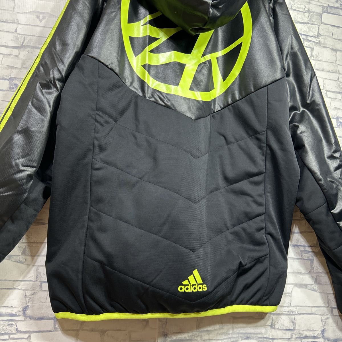 希少 adidas×24karats コラボ ビックロゴ2wayダウンジャケット 希少 adidas×24karats コラボ ビックロゴ2wayダウンジャケット