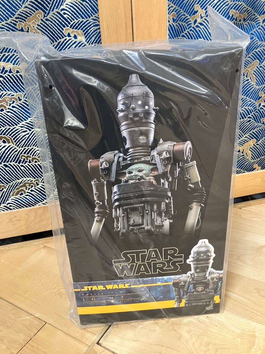 ホットトイズ TMS104 『マンダロリアン』IG-12 とグローグーセット ホットトイズ TMS104 『マンダロリアン』IG-12 とグローグー