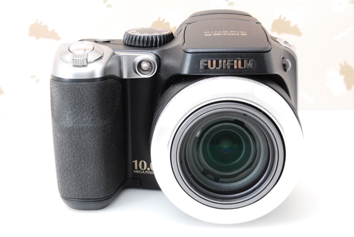 美品 旅行 フジフィルム FINEPIX S8100 超望遠18倍 スマホ転送OK 美品 旅行 フジフィルム FINEPIX S8100 超望遠18倍 スマホ転送OK