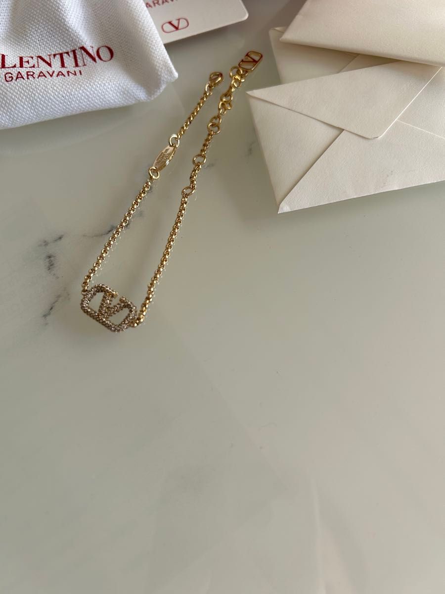 VALENTINO ブレスレット ラインストーン ゴールド Vロゴ VALENTINO ブレスレット ラインストーン ゴールド Vロゴ