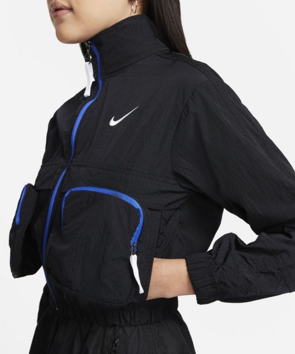 新品 NIKE レディース ナイロンジャケット ショート丈 アウター 新品 NIKE レディース ナイロンジャケット ショート丈 アウター