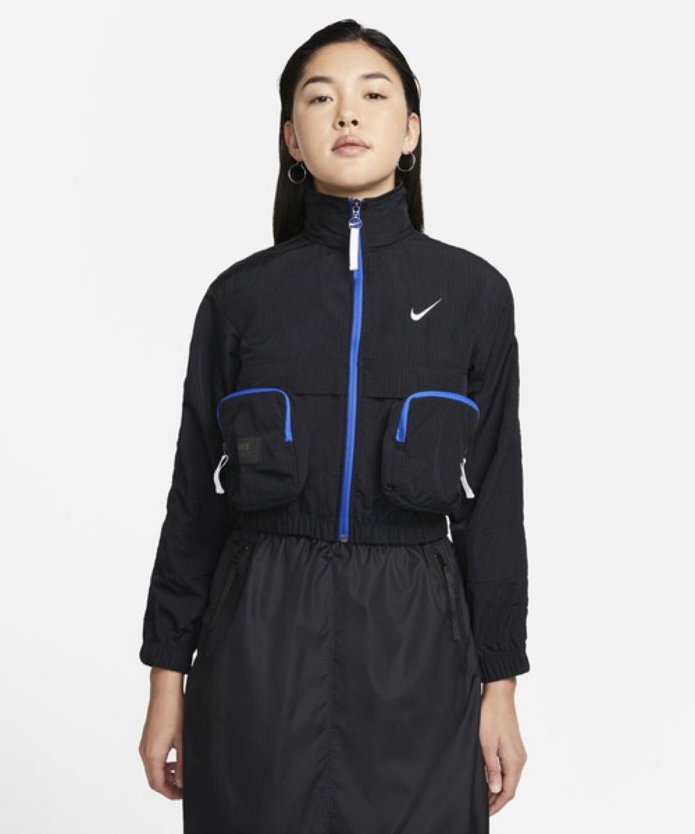新品 NIKE レディース ナイロンジャケット ショート丈 アウター 新品 NIKE レディース ナイロンジャケット ショート丈 アウター