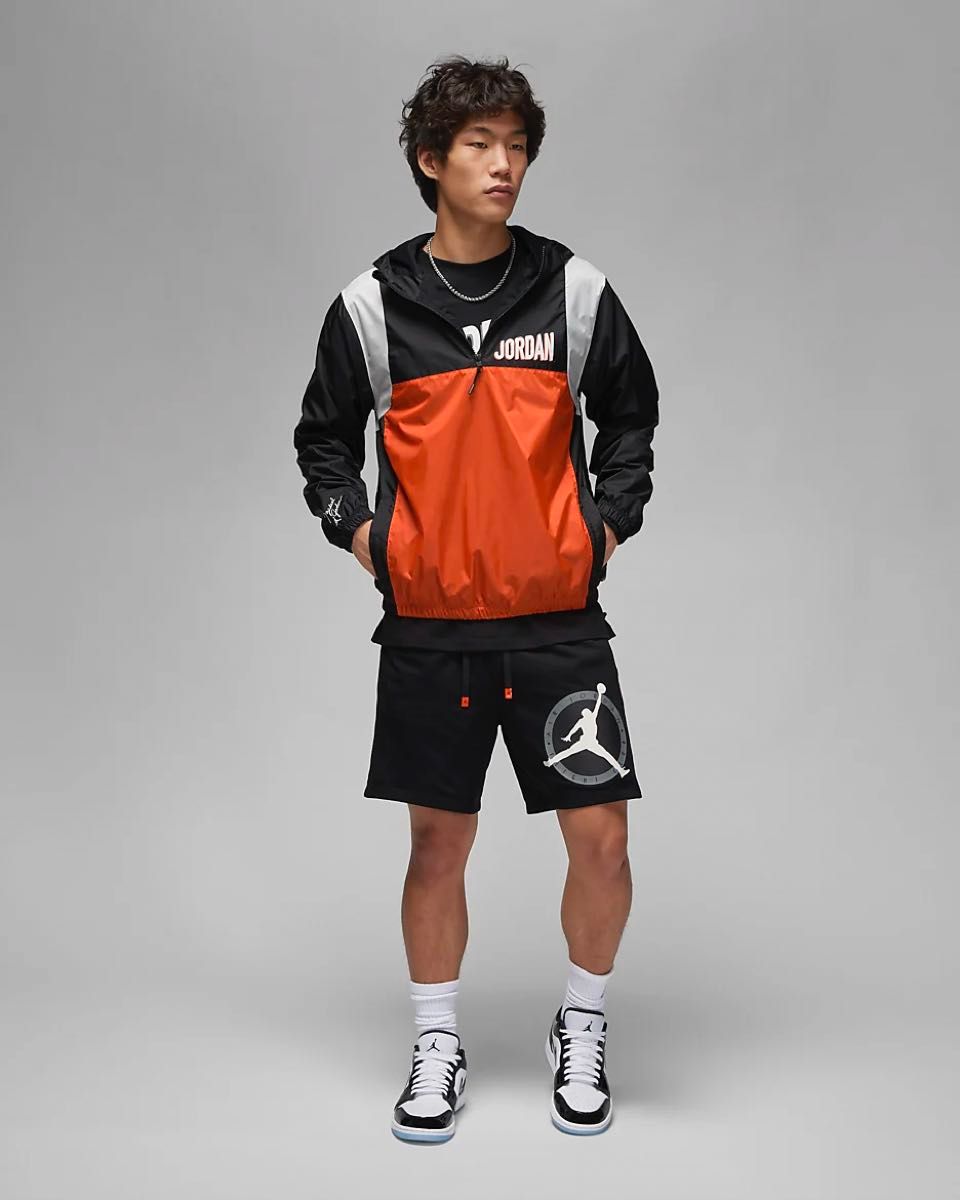 新品 NIKE ジョーダン ウインドブレーカー マウンテンパーカー M 新品 NIKE ジョーダン ウインドブレーカー マウンテンパーカー M